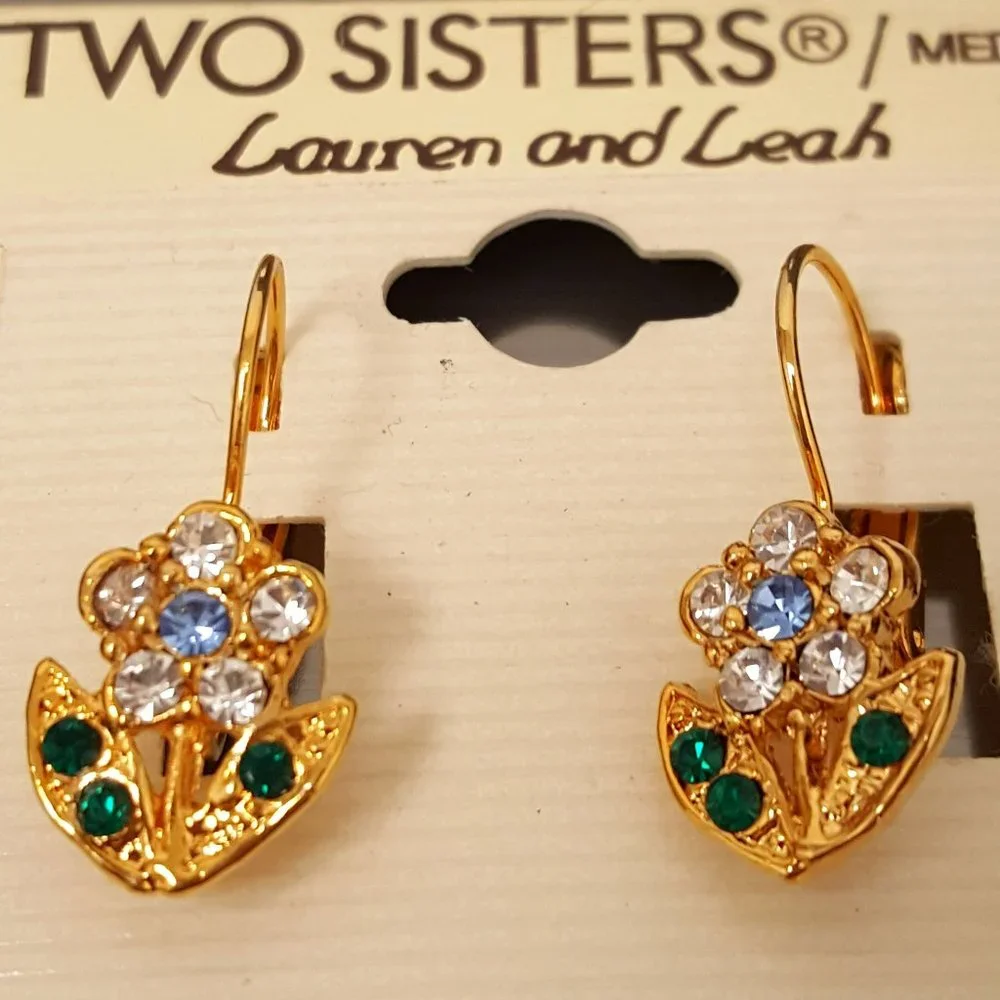 NWT TWO SISTERS Lauren and Leah Rhinestone Flower EURO Pierced Earrings